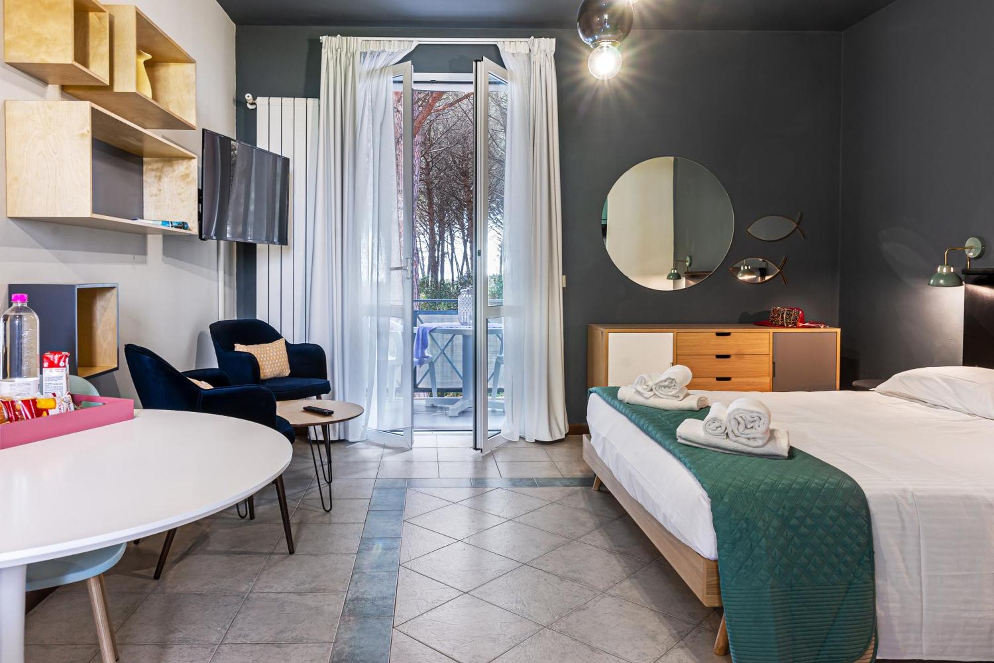 Oleandri Suite Hotel Vada Ngoại thất bức ảnh