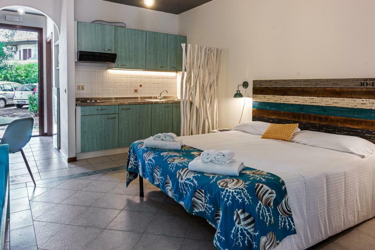 Oleandri Suite Hotel Vada Ngoại thất bức ảnh